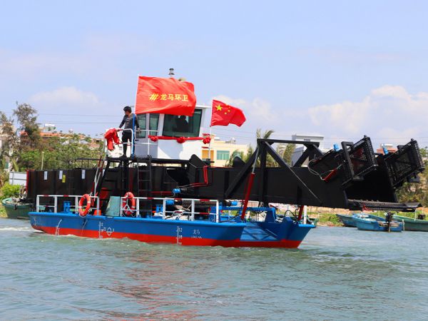 大型全自动保洁船